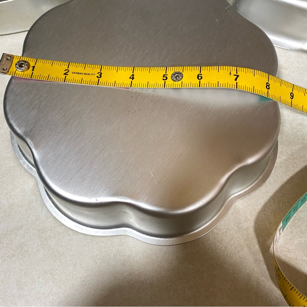 Wilton’s original cake pans